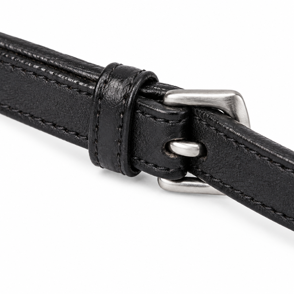 Close-up illustration of the black EcoRider Perfect Fit Flash Strap's buckle and strap keeper.